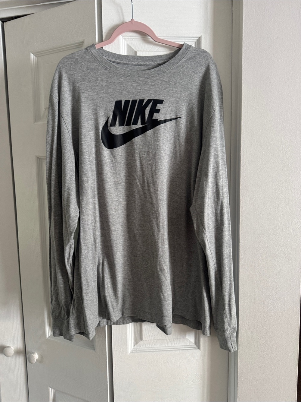 Nike Long-Sleeve Logo Tee in Heather Gray with Black Swoosh 3XL